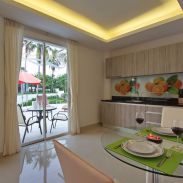 joy_livingroom_3.jpg